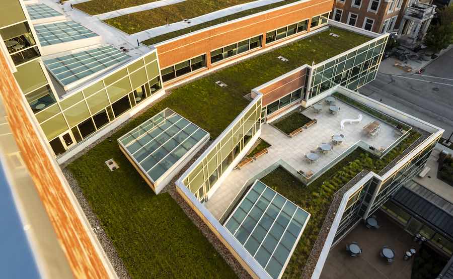 I a photo of the green roof at the Erie Insurance building