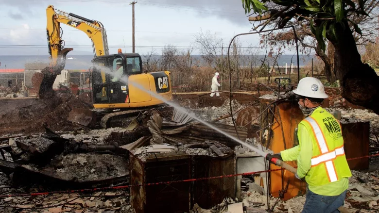 Lahaina_debris_removal_ENRweb.jpg