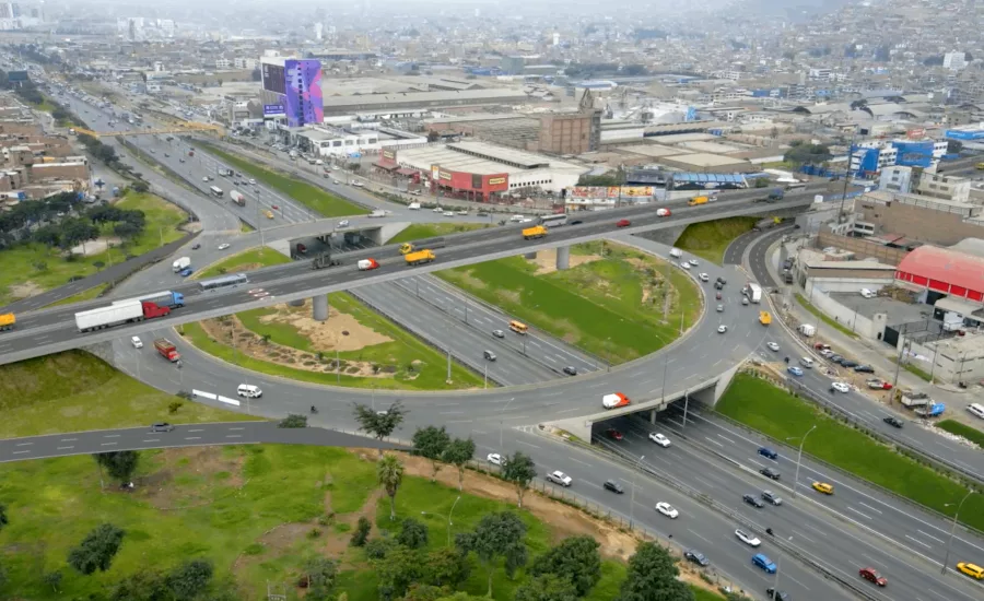 Avenida Anillo Place