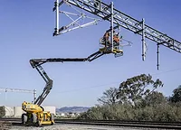 Balfour Beatty U.S. Caltrain MEWPs II.jpg Balfour Beatty U.S. Caltrain MEWPs II.jpg