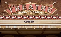theater chain closing