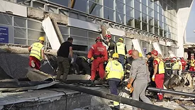 Novi Sad Railway Station. Collapse.jpg