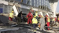 Novi Sad Railway Station. Collapse.jpg Novi Sad Railway Station. Collapse.jpg