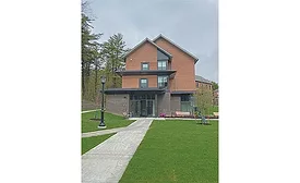 Cushing Academy Sawyer-Hopkins Student Dormitory and Wellness Center