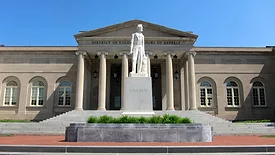 Photo shows front of the DC Court of Appeals with a statue of Abraham Lincoln in the center