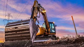 Excavators must keep clear of power lines
