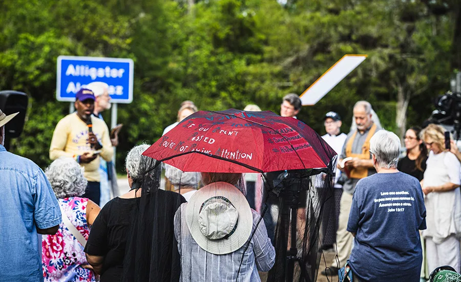 Protestors at immigration detention center
