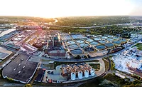 Aerial view of the Great Lakes Water Authority’s Water Resource Recovery Facility in Detroit, showing treatment tanks, pump stations and supporting infrastructure across the 140-acre site.