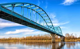 Current Route 92 Centennial Bridge over the Missouri River connecting Leavenworth, Kansas, and Platte County, Missouri.