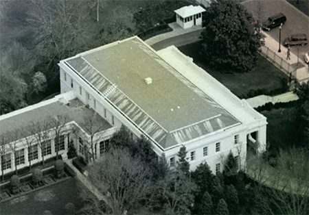 Aerial view of the White House East Wing from the southeast, photographed in 1992.