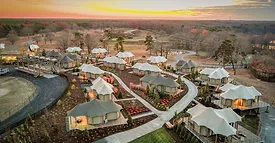 Six Flags' Savannah Sunset Resort and Spa