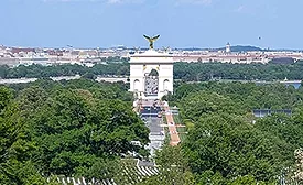 Trump-Arch-2 Revised concept plans depict the proposed Independence Arch, which would include observation areas and visitor facilities at Memorial Circle near Arlington Memorial Bridge.