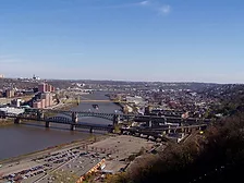 Liberty Bridge900