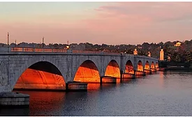 Memorial Bridge at night