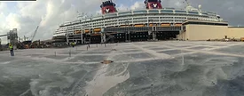 The slab for the new terminal building had to be constructed as the adjacent terminal continued its operations. Courtesy of Webber