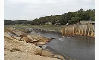 Lake Delhi dam reconstruction