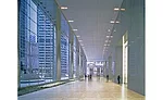 UBS Tower’s 40-ft-tall cablestayed glass wall