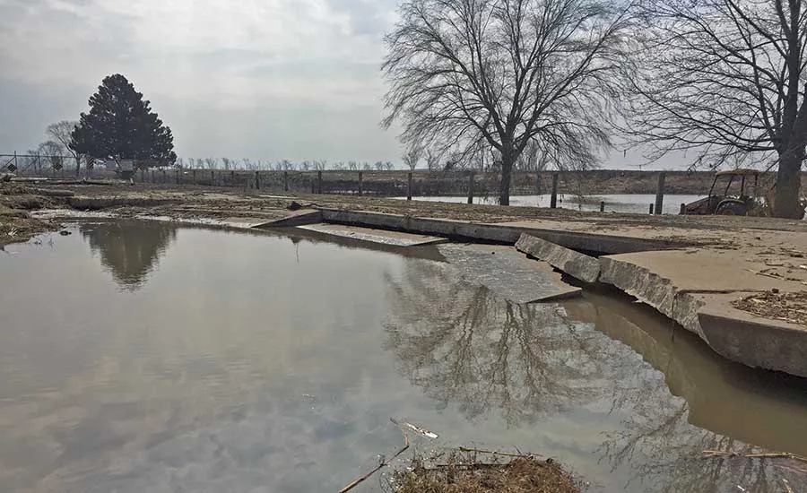 Levee near the Papillion Creek Plant