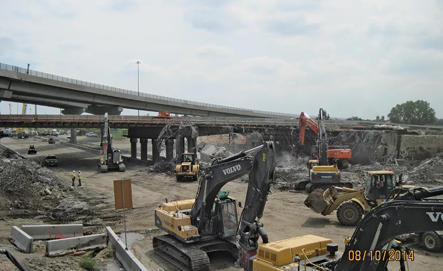 US 6 Bridges design-build