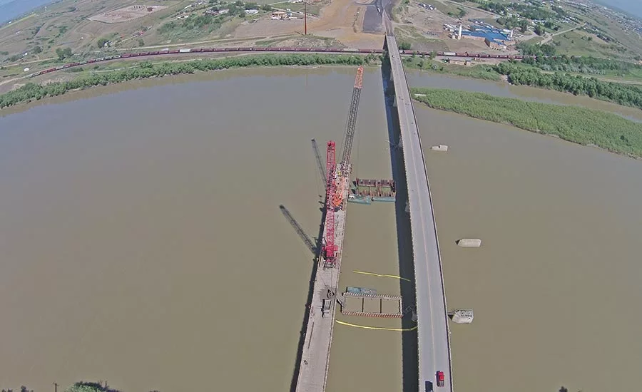 Lewis and Clark Bridge: U.S. 85 Over Missouri River