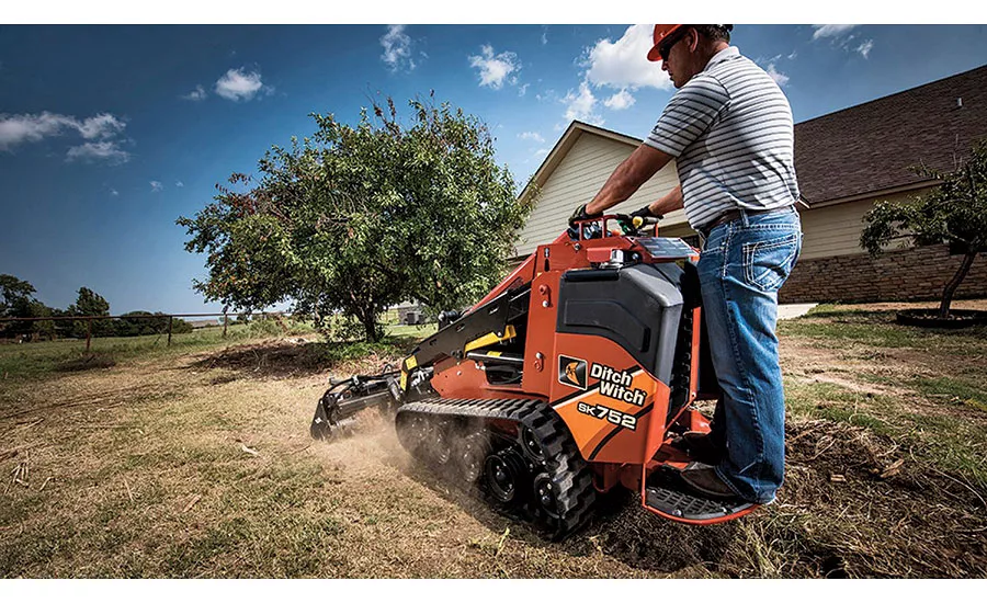 SK752 Mini Skid-Steer