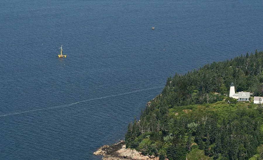 Wind and waves of Penobscot Bay