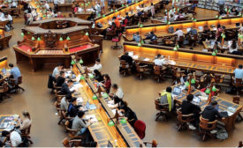 Students_in_library