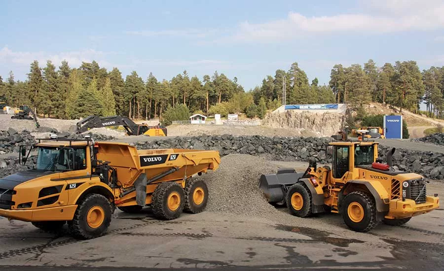 unmanned wheel loader and dump truck