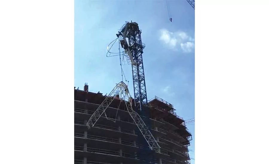 Hammerhead tower cranes