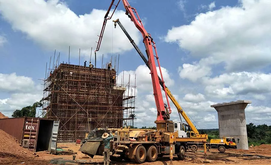 Pumping concrete