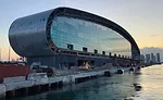 Curvilinear cruise ship terminal