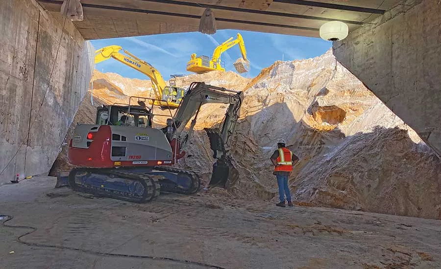 Hydraulic box-jacking system