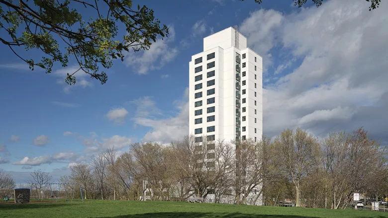 Ken Soble Tower - 500 MacNab