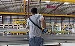 Enclos worker