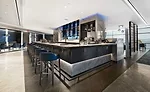 United Airlines’ United Polaris business class facility