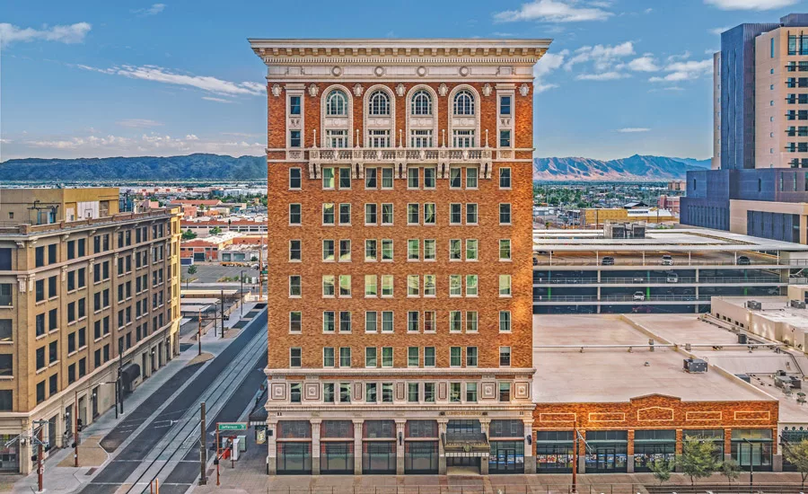 Luhrs Moxy Hotel