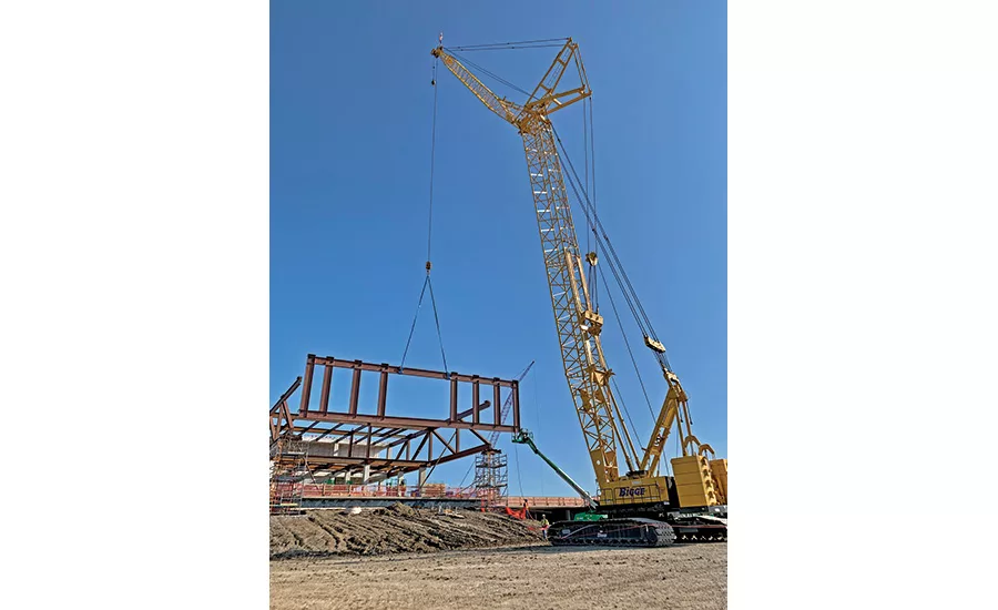 Steel erection crane