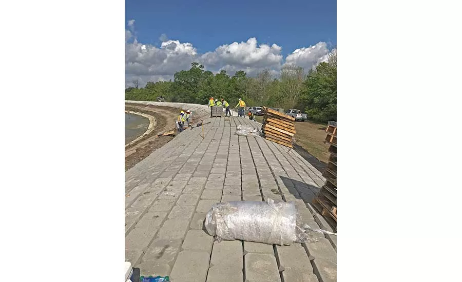 Articulated concrete block
