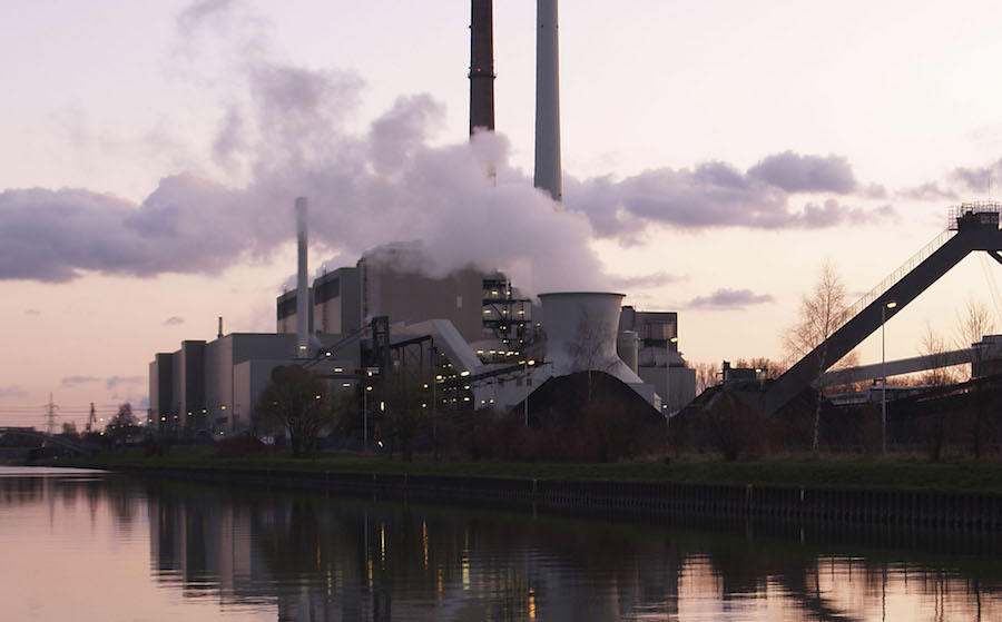 Coal_power_plant_German.jpg