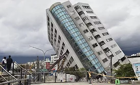 Taiwan_quake_building.jpg