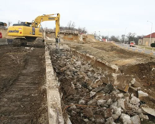 Natural Gas Boom Helps Fuel Region's Major Projects