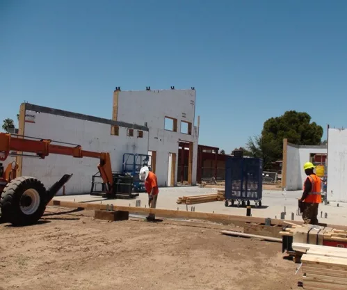 Volunteer Group Breaks Ground on 2nd LEED-Platinum School in Phoenix