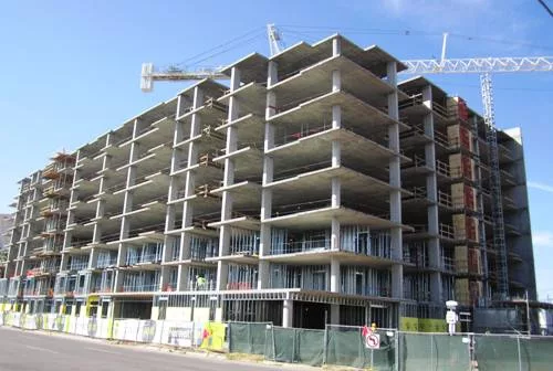 Project Team Tops Off Roosevelt Point Apartments in Phoenix