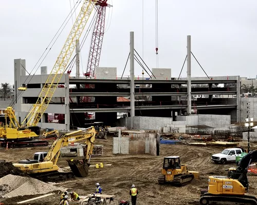$1B Project Legacy Rises in Tight Quarters