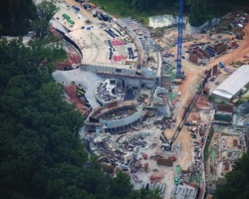 Constructing a Curvy Museum in an Arkansas Ravine