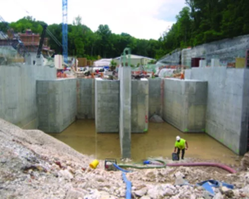 Constructing a Curvy Museum in an Arkansas Ravine