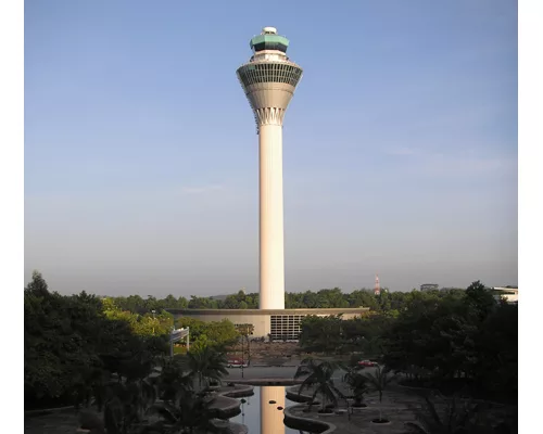 The World's Top 10 Tallest Airport Control Towers