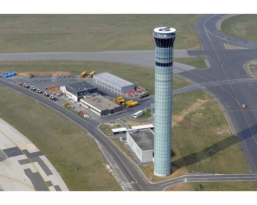 The World's Top 10 Tallest Airport Control Towers