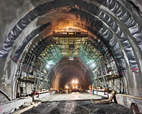 The Top 225 International Contractors
