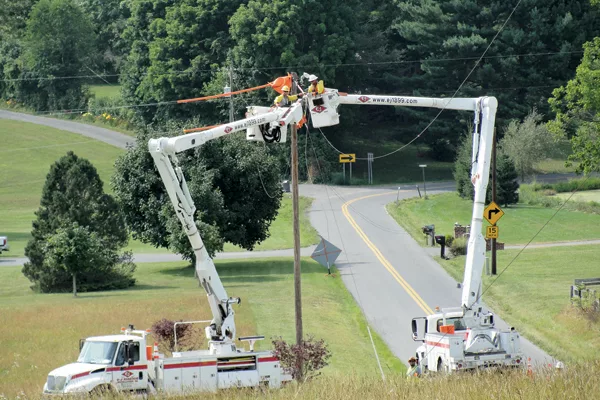 Construction Week: Industry Unemployment Up; DOE Site Contractors Face Performance Issues